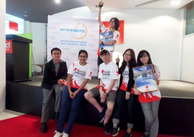 award2_19-400x284-1