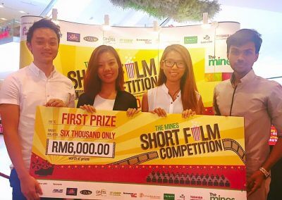 award2_26-400x284-1